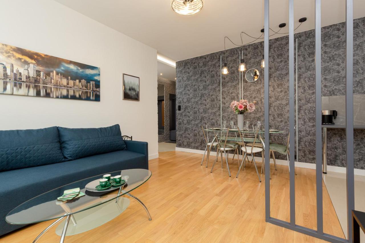 Park Arkadia Apartment With Parking Mokotow By Noclegi Renters Варшава Екстериор снимка