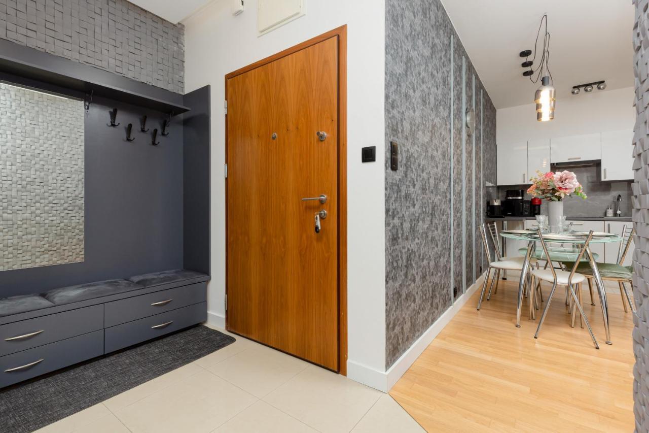 Park Arkadia Apartment With Parking Mokotow By Noclegi Renters Варшава Екстериор снимка